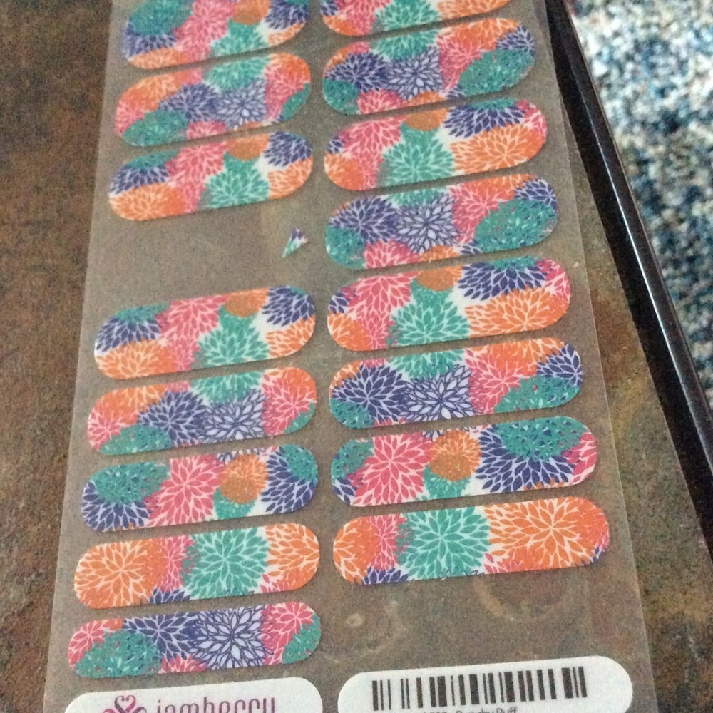 COPY - Jamberry Nail Wraps - Picture 3 of 3